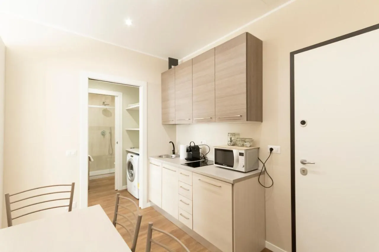 Via Torino Apartment 3 Milano 0*,  İtalya